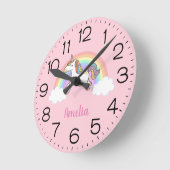 かわいいピンクのユニコーン虹の子供たちパーソナライズされた ラウンド壁時計 (傾斜)