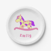 かわいいピンクのロッキングホースガーリー誕生日パーティー ペーパープレート (正面)