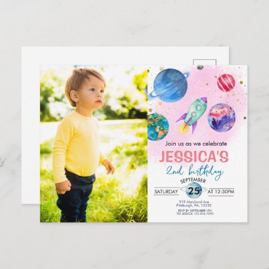 かわいいピンクの女の子の宇宙飛行士の誕生日パーティーの招待状 ポストカード (正面/裏面)