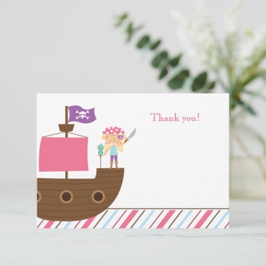 かわいいピンクの女の子の海賊誕生会は感謝していしています サンキューカード (スタンド正面)