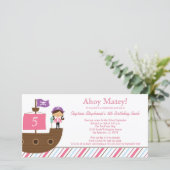 かわいいピンクの女の子の海賊誕生日パーティーの招待状 (スタンド正面)