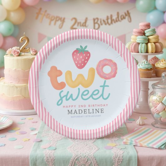 かわいいピンクの女の子の2歳の誕生日 ペーパープレート
