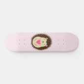 かわいいピンクの女の赤ちゃんハリネズミ スケートボード (横)