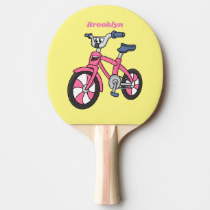 かわいいピンクの子供たち自転車の漫画イラストレーション 卓球ラケット