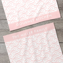 かわいいピンクの弓の名パーソナライズされた前キッチンタオル キッチンタオル