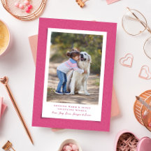 かわいいピンクの暖かいファジーなバレンタインデーのペットの写真