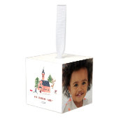 かわいいピンクの村のクリスマスフォト キューブオーナメント (正面アングル)