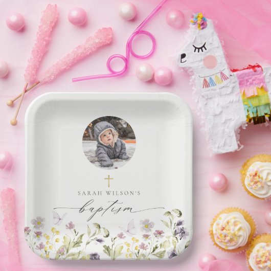 かわいいピンクの牧草地フローラ蝶の写真バプテスマ ペーパープレート (パーティー)