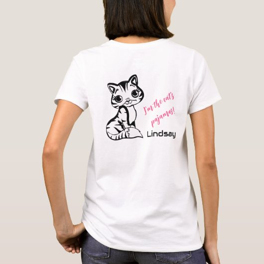 かわいいピンクの猫のパジャマ Tシャツ (裏面)