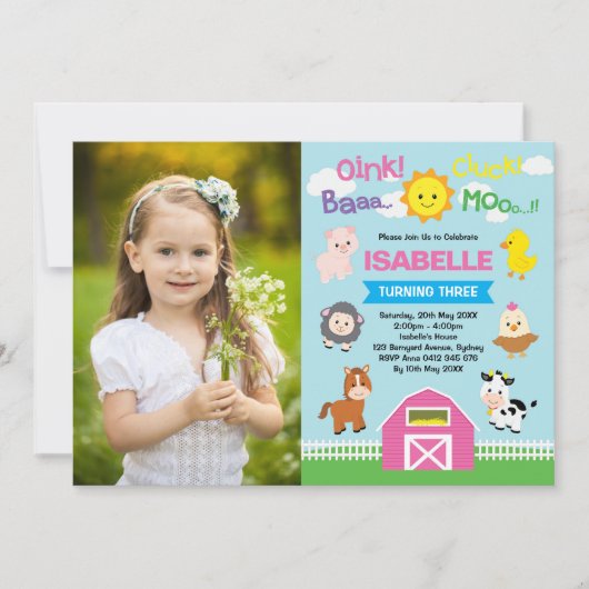 かわいいピンクの納屋周囲の庭農場の動物たちが誕生日の写真を撮る 招待状 (正面)
