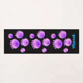 かわいいピンクの紫のクラゲのかわいい漫画 ヨガマット (裏面(横))