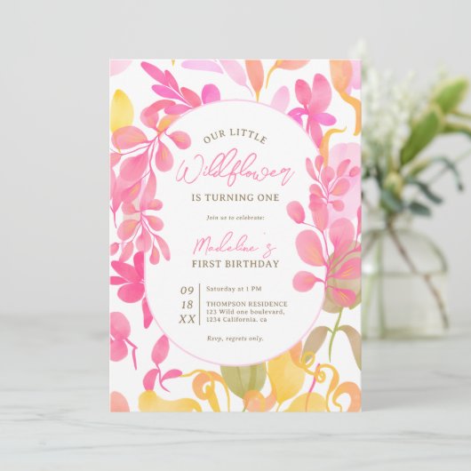かわいいピンクの緑の水色のワイルドフラワー1st誕生日 招待状 (スタンド正面)