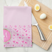 かわいいピンクの花のパターンガーリー、フローラデザイン キッチンタオル (四つ折り)