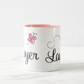 かわいいピンクの蝶弁護士 ツートーンマグカップ (中央)