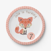かわいいピンクの誕生日のキツネ