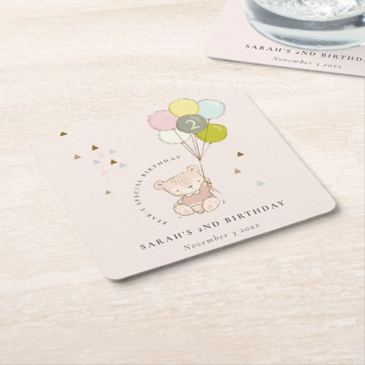 かわいいピンクの赤面クマ気球任意の年齢誕生日 スクエアペーパーコースター (アングル)