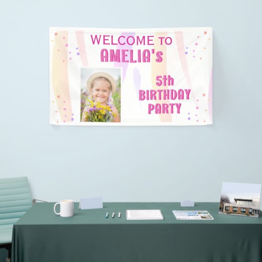 かわいいピンクスターズガールフォト誕生日へようこそ 横断幕 (トレードショー)