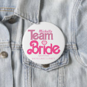 かわいいピンクチームブライドタイポグラフィ 缶バッジ (インサイチュ)