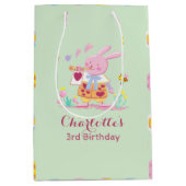 かわいいピンクバニー卵パターン子供の誕生日グリーン ミディアムペーパーバッグ (正面)