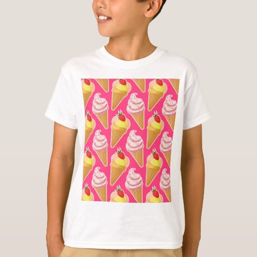 かわいいピンクパターンとストロベリーアイスクリームパット Tシャツ (正面)