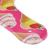 かわいいピンクパターンとストロベリーアイスクリーム カッティングボード (角)