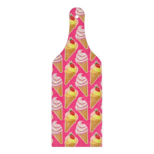 かわいいピンクパターンとストロベリーアイスクリーム カッティングボード (正面)