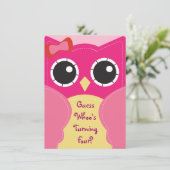 かわいいピンクフクロウ誕生日またはベビーシャワー招待状 招待状 (スタンド正面)