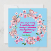 かわいいピンクフローラボウガールフォト誕生日 サンキューカード (裏面)