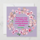 かわいいピンクフローラボウガールフォト誕生日 サンキューカード (裏面)