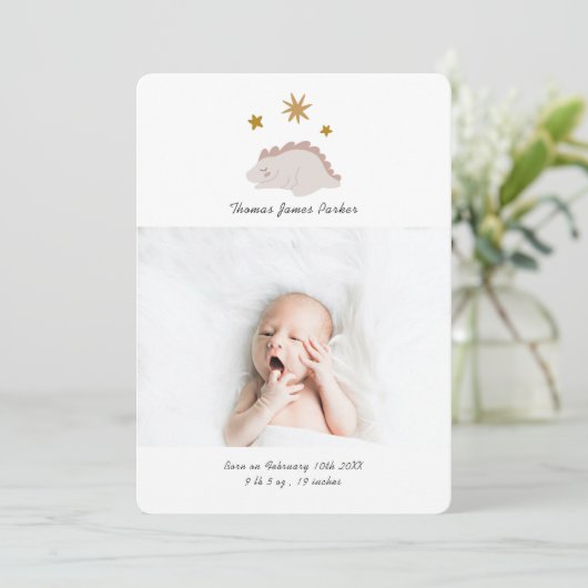 かわいいピンク恐竜ガールベビー写真誕生 案内状 (スタンド正面)