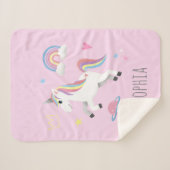 かわいいピンク色のレインボーユニコーン&ネームキッズ シェルパブランケット (正面(横))