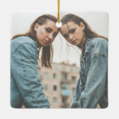 かわいいピンク2枚の写真スノーフォール最高のフレンズの写真 セラミックオーナメント (裏面)