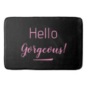 かわいいピンク&ブラックハローゴス引用文スローガン バスマット (正面)