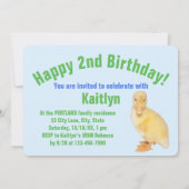 かわいいファジーイエローアクリングスチャイルドーズ誕生日 招待状 (裏面)