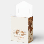 かわいいファームをテーマにした誕生日パーティー牛の皮 フェイバーボックス (見開き)