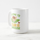 かわいいファームハウスへようこそ追加ファミリー名 コーヒーマグカップ (正面左)