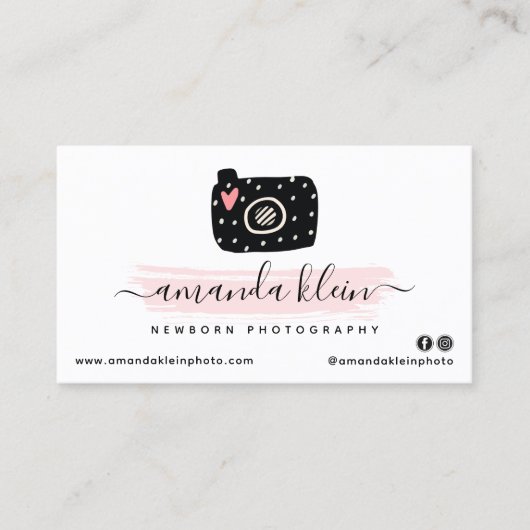 かわいいフォトグラファーのカメラブラック&ピンクアポイントメント 名刺 (正面)
