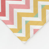 かわいいフクロウのカラフルでモダンなシェブロンパターン フリースブランケット (角)