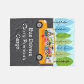 かわいいフクロウのスクールバスの運転者 フリースブランケット (正面(横))