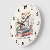 かわいいフクロウの本nook welcome add文字読's ラージ壁時計 (傾斜)