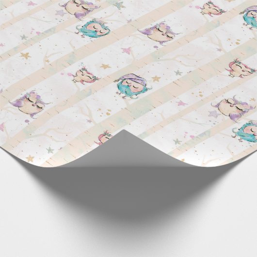 かわいいフクロウの森林木製のピンクの紫色の青いグリッター ラッピングペーパー (角)