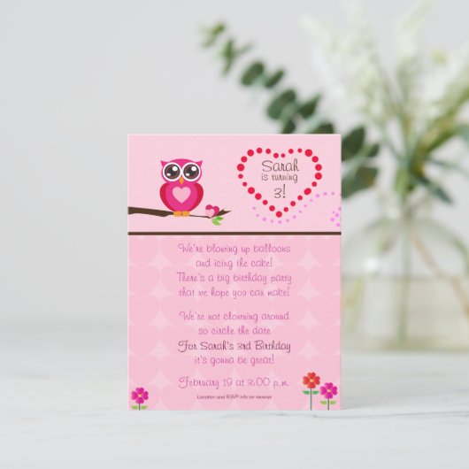 かわいいフクロウの誕生日の招待状 招待状 (スタンド正面)