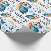 かわいいフクロウの青い愛の道をハート ラッピングペーパー (角)