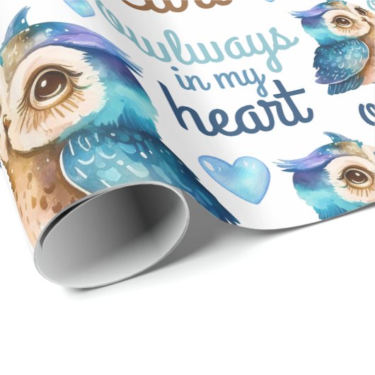 かわいいフクロウの青い愛の道をハート ラッピングペーパー (ロールコーナー)