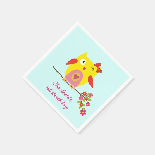 かわいいフクロウイエローピンクの花パーソナライズされた誕生日 スタンダードカクテルナプキン (角)