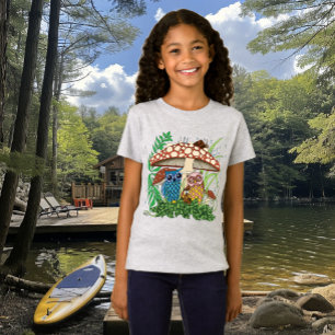 かわいいフクロウ科きのこ雨 Tシャツ