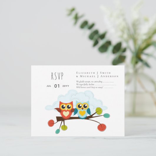 かわいいフクロウ結婚ズをテーマにしたブルーオレンジ ポストカード (スタンド正面)