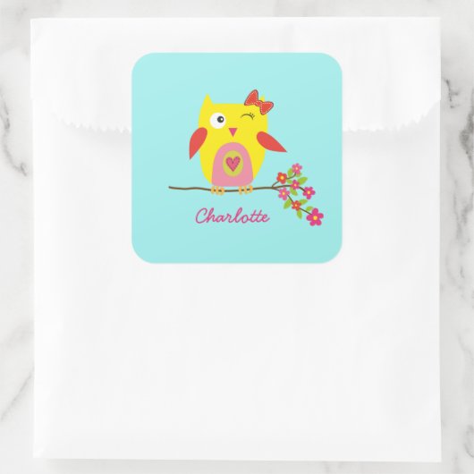 かわいいフクロウ黄色ピンクの花の名パーソナライズされた前 スクエアシール (バッグ)