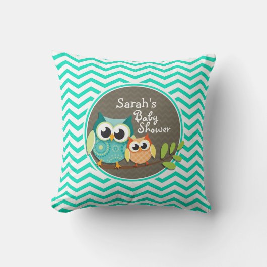 かわいいフクロウ;アクアグリーンシェブロン クッション (正面)