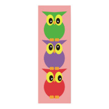 かわいいフクロウ フクロウのトーテム 3 赤 紫 緑